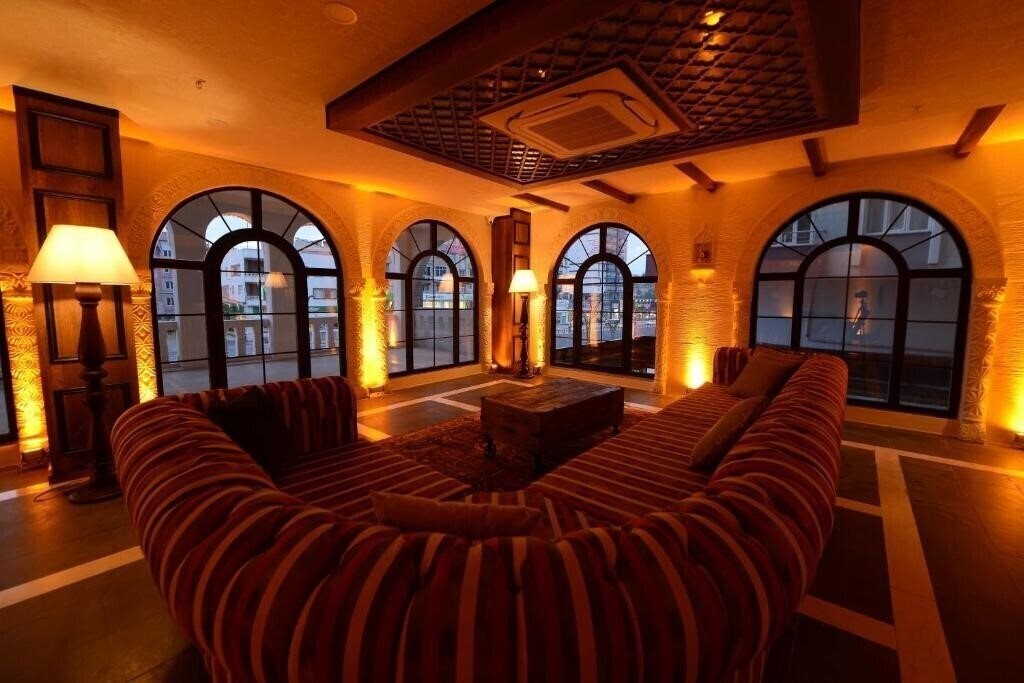 Imaginea Raymar Hotel Mardin 5*