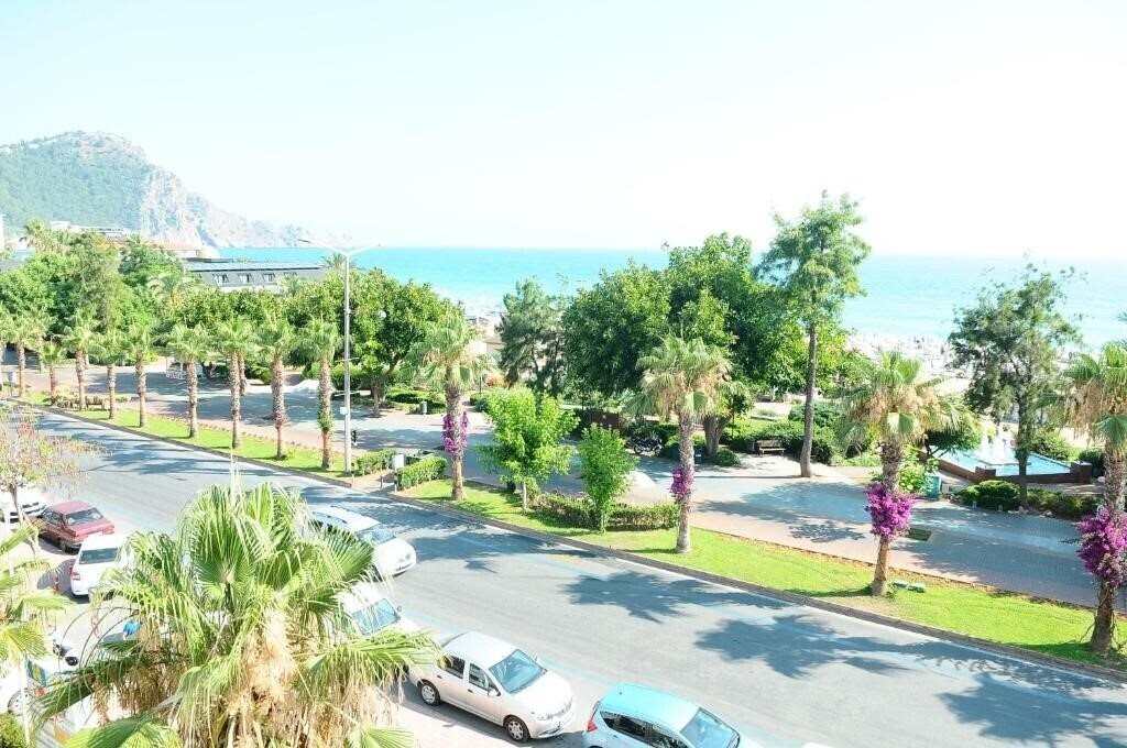 Imaginea Kleopatra Beach Yildiz Hotel 3*