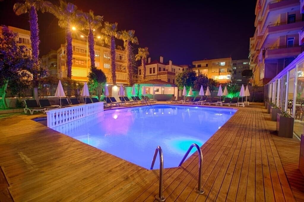 Fotografii HMA Hotel & Suites 3*