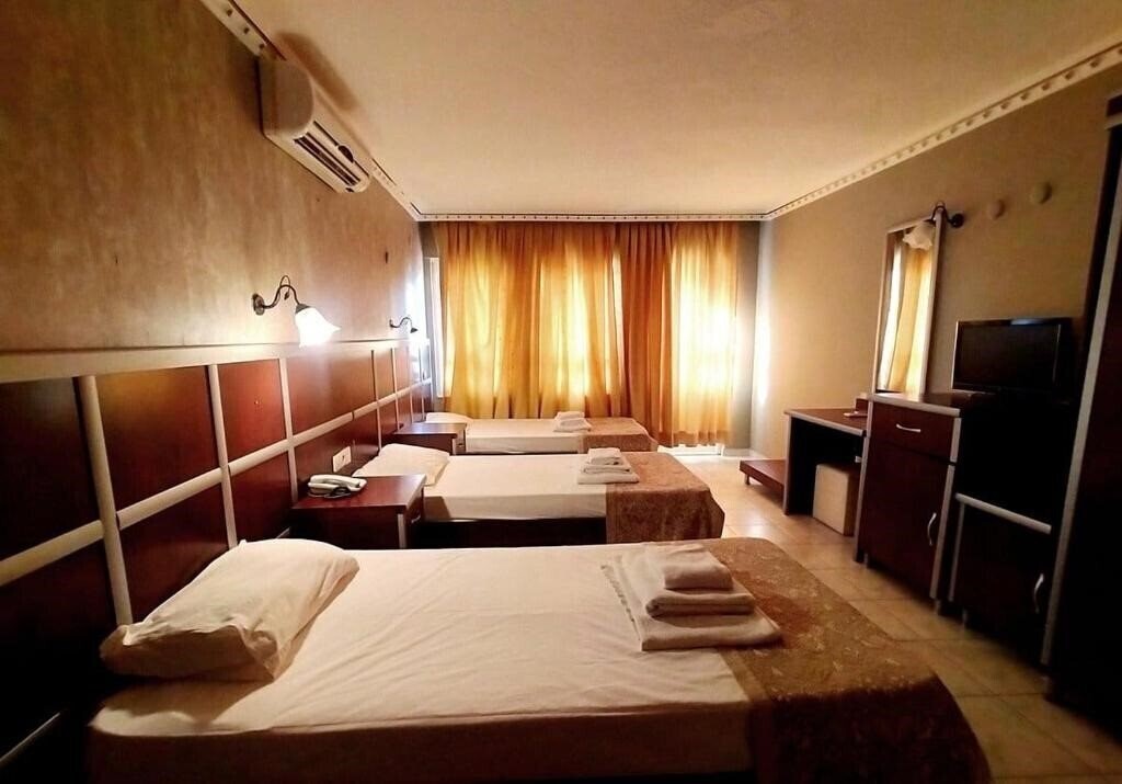 Fotografii Eras Hotel 3*