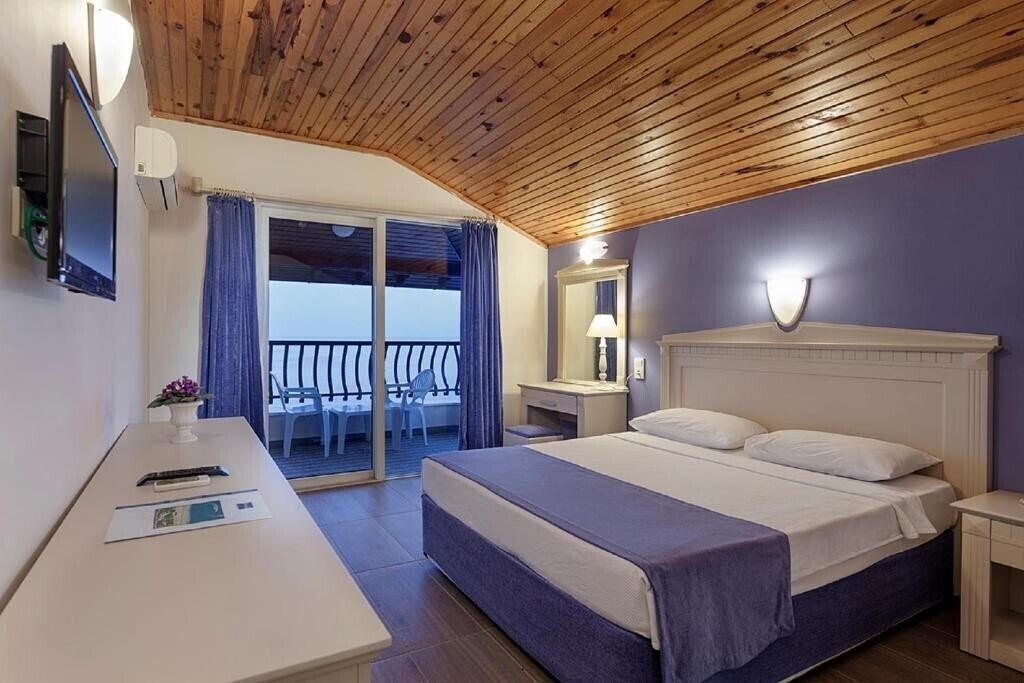 Fotografii Club Turtas Beach Hotel (ex. Club Hotel Turtas) 4*