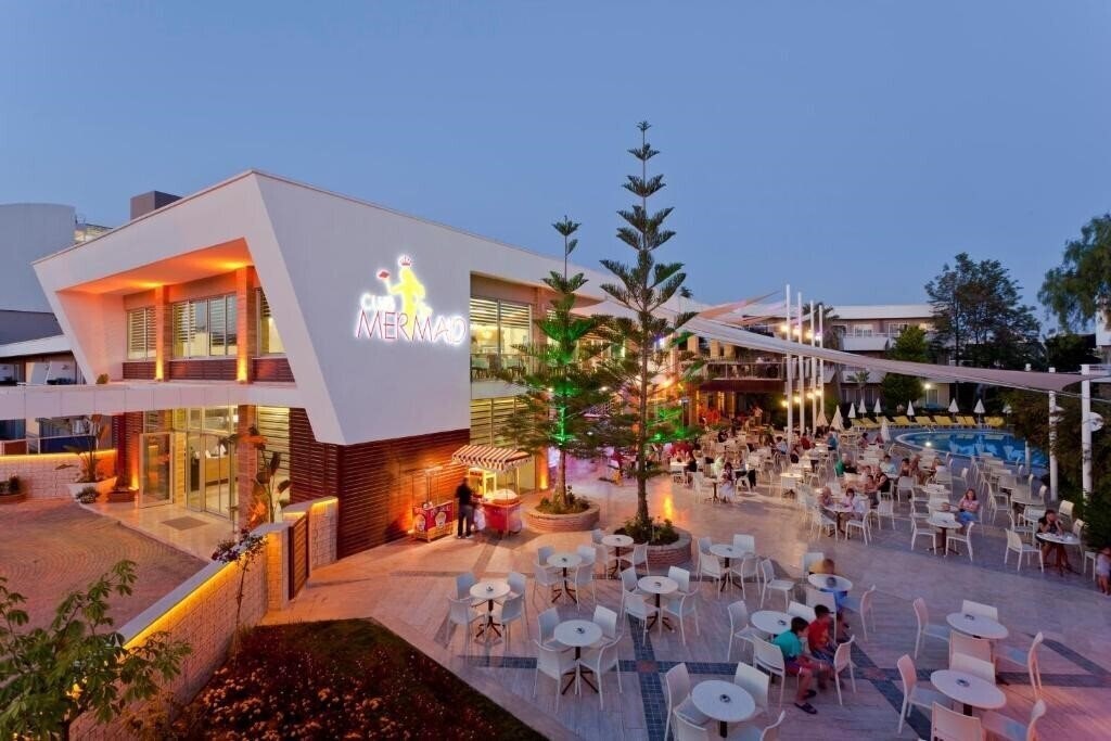 Imaginea Club Mermaid Village 4*