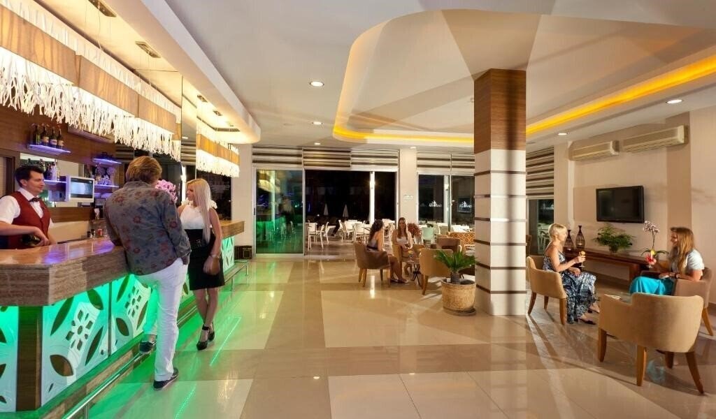 Imaginea Club Mermaid Village 4*