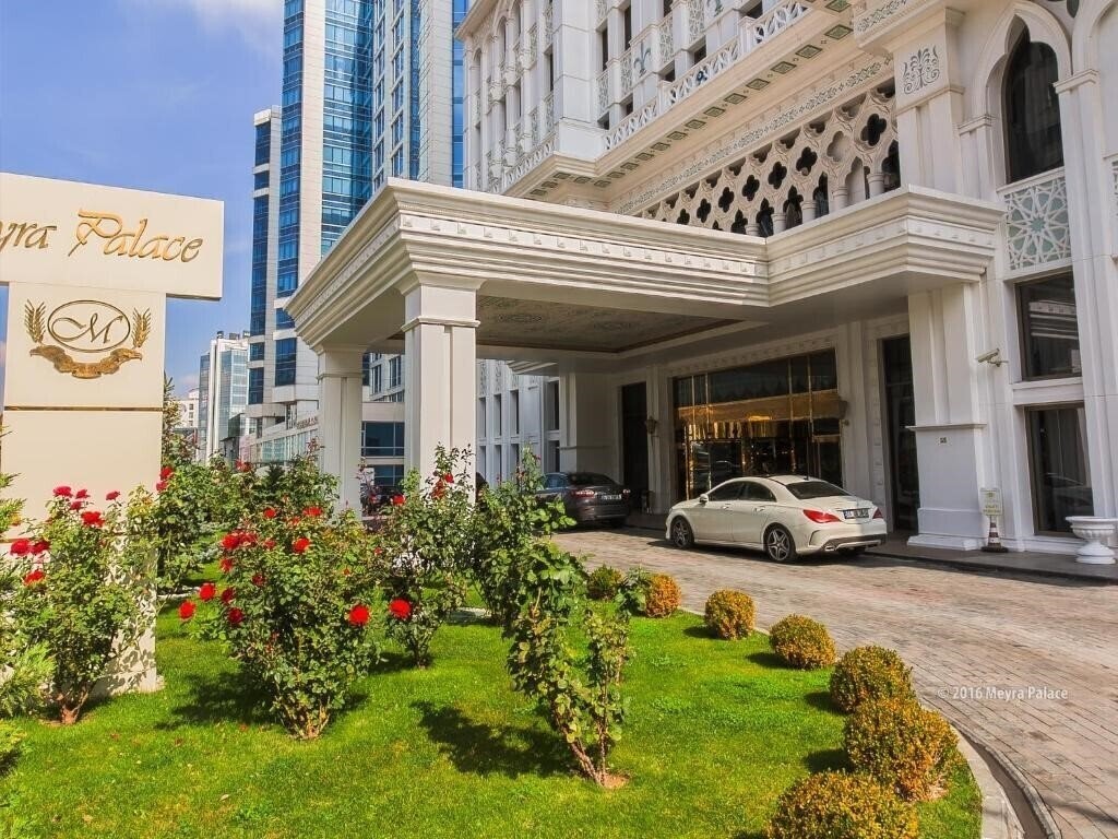 Отель Meyra Palace 4*