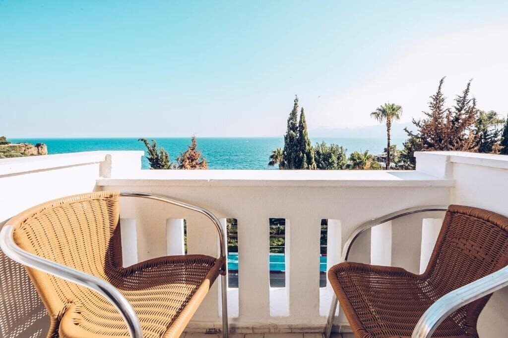 Картинка The Royal City Hotel (ex. Royal City, Royal Atalla Hotel) 3*