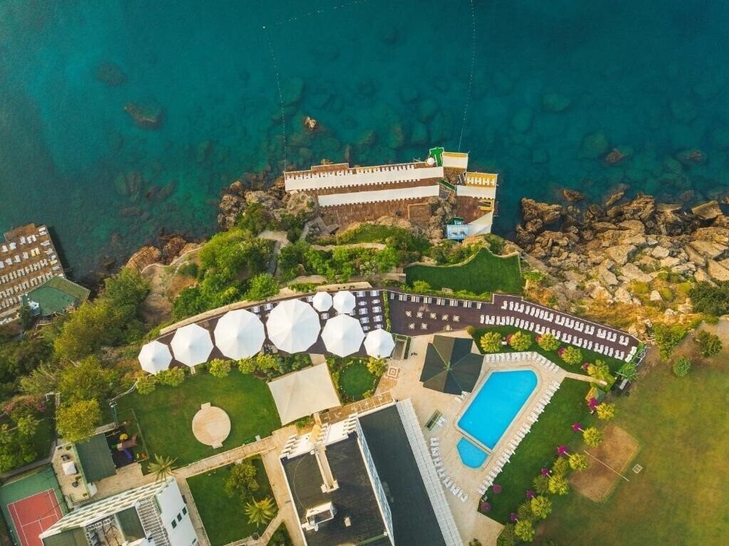 Отель Club Hotel Falcon 4*
