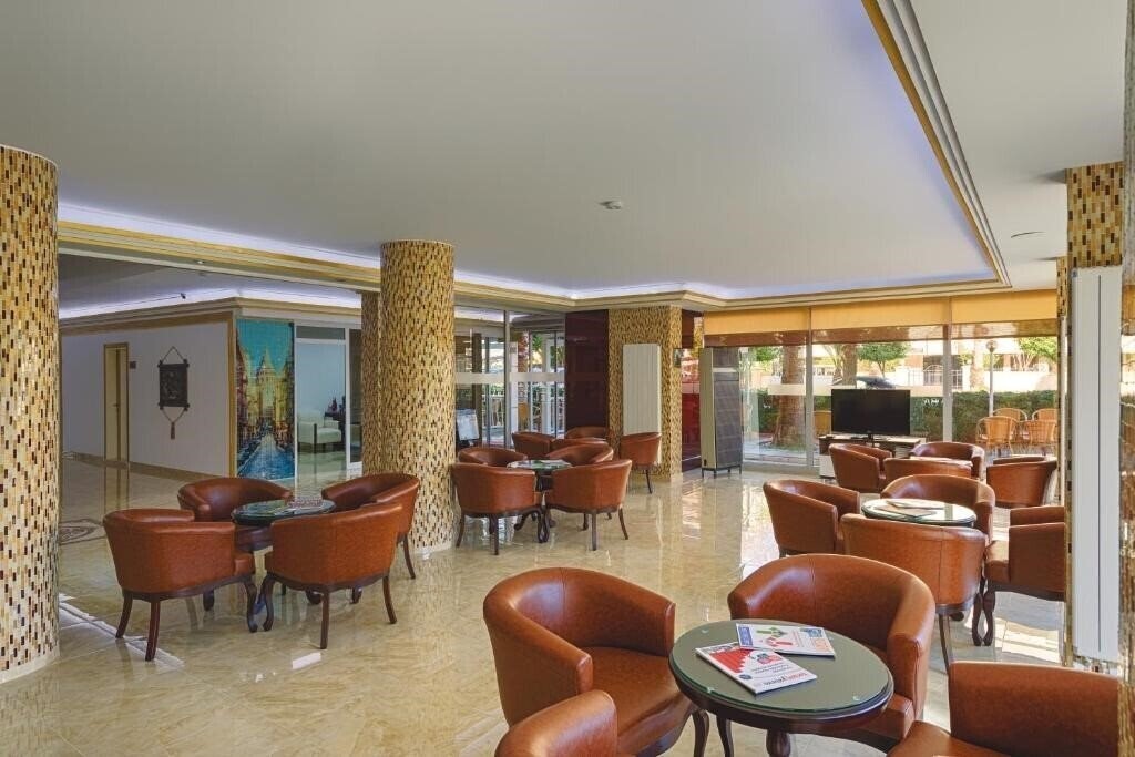 Imaginea Zel Hotel (ex. Zel Hotel (ex. Peranis)) 3*
