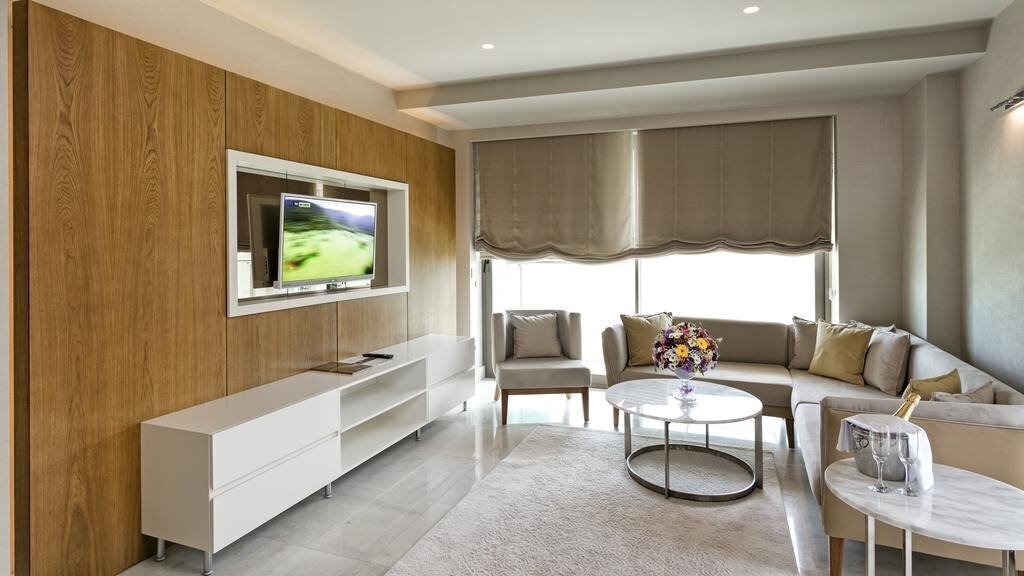 Imaginea Wind Of Lara Hotel & SPA 5*
