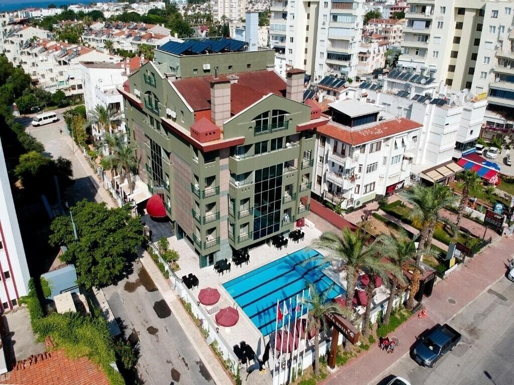 Отель Lara Park Hotel 3*