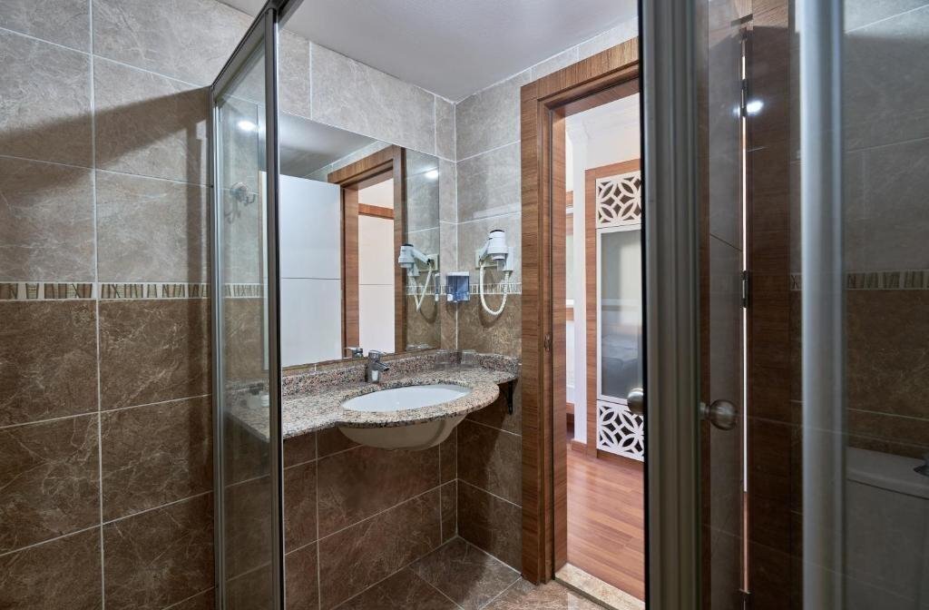 Hotel Maya World Golf 4*