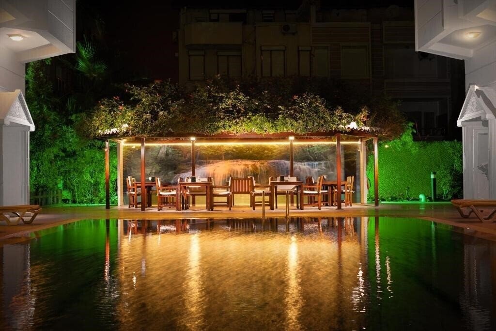 Imaginea Golden Orange Hotel 3*