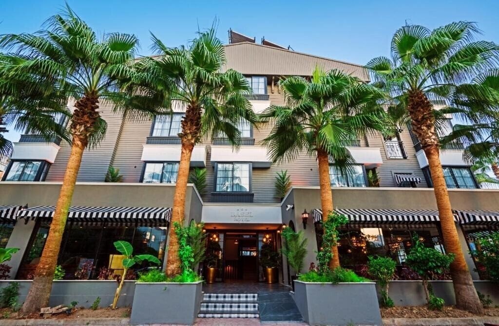 Imaginea Basel Hotel 2*