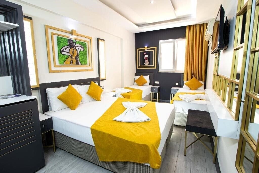 Отель Exporoyal Hotel 3*
