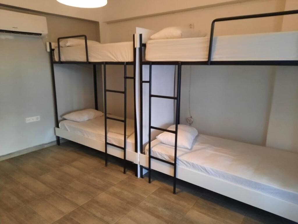 Imaginea Kuyu Beergarden Hostel (ex. Kuyu Hostel Pub, Kuyu Hostel & Bar) 3*