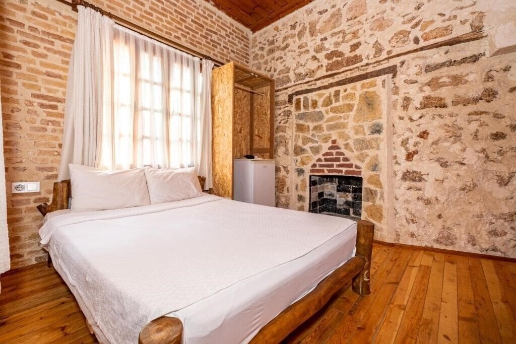 Fotografii Otel Wood House 3*