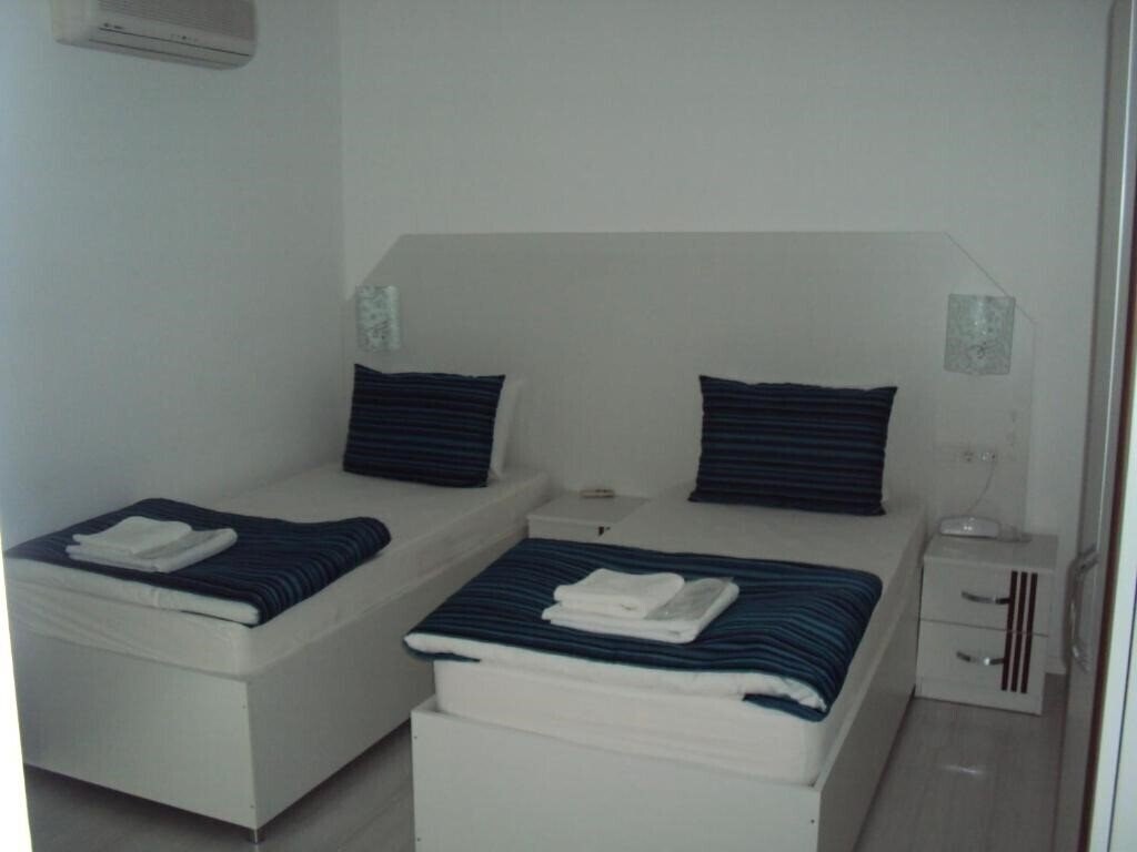 Imaginea Teos Hotel 3+* 3*
