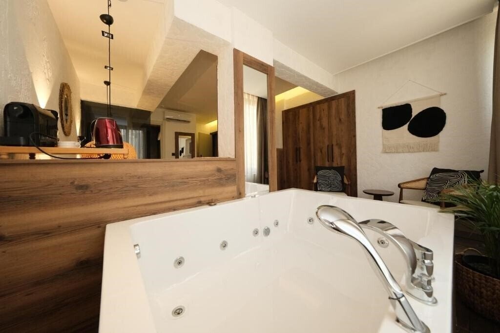 Фотография Der Inn Hotel Lara Boutique 4*