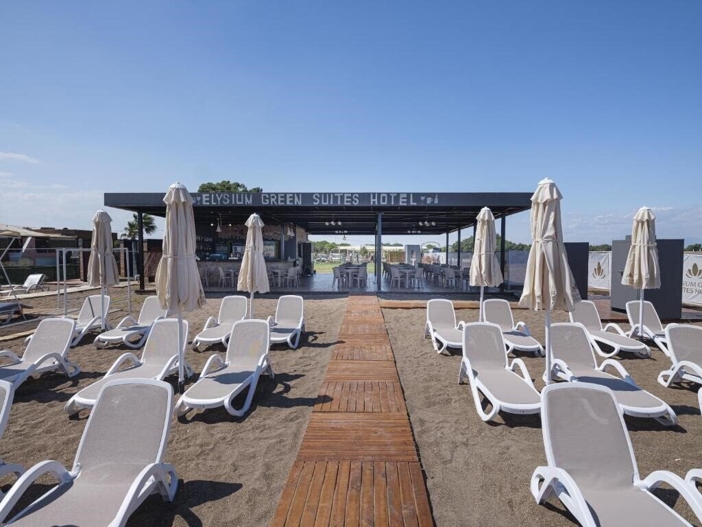 Imaginea Elysium Green Suits Boutique 3*