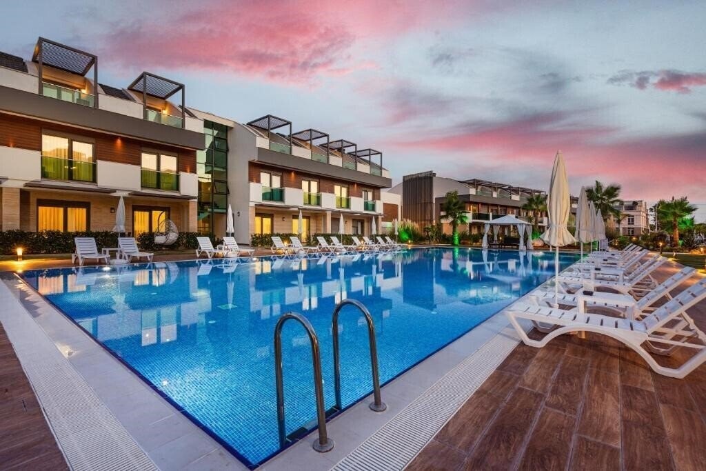 Фотография Veranda Beach Suites Boutique 3*