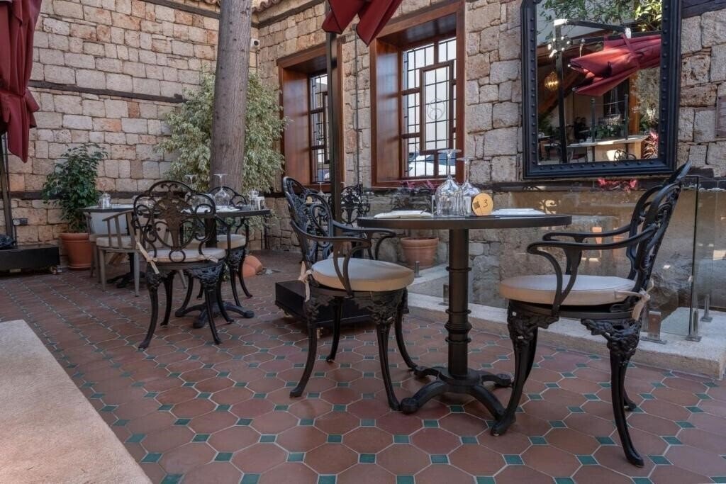 Imaginea Belmondo Suites (ex. Belmondo Suites Old Town Antalya) 3*