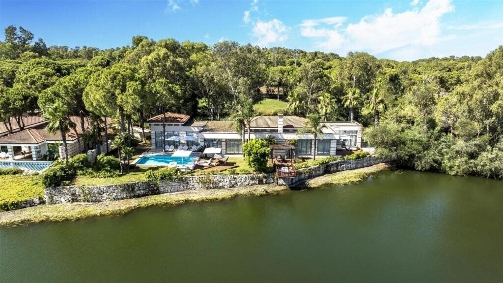 Imaginea Kempinski Hotel The Dome 5*