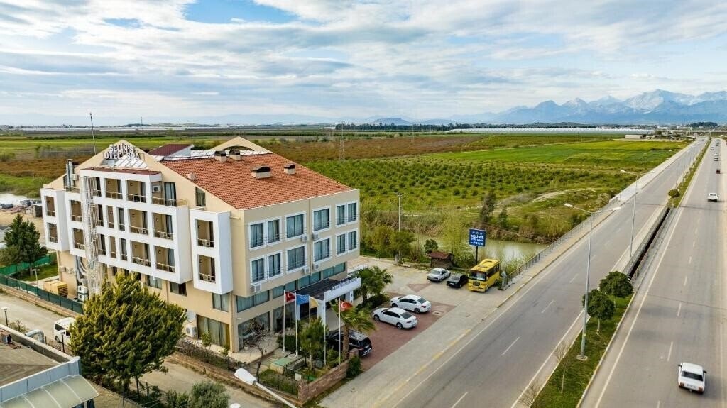 Отель Selins Hotel & SPA Belek (ex. Selin Otel SPA Belek, Ceres Hotel) 3*