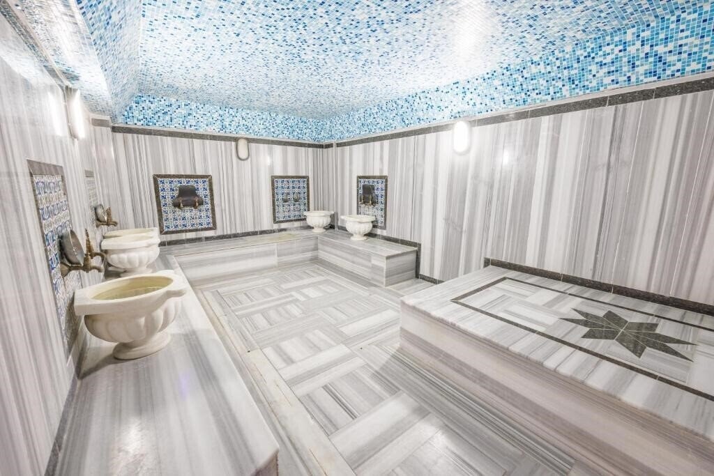 Фотография Selins Hotel & SPA Belek (ex. Selin Otel SPA Belek, Ceres Hotel) 3*