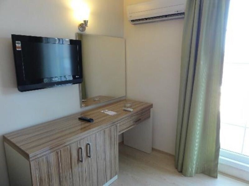 Fotografie Castle Hotel (ex. Justiniano Hotel Varuna) 4*