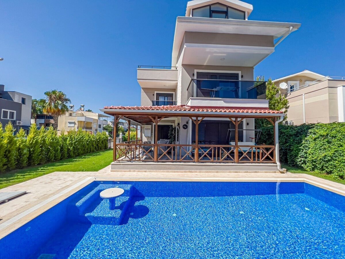 Hotel Paradise Town Villa Majesty 3*