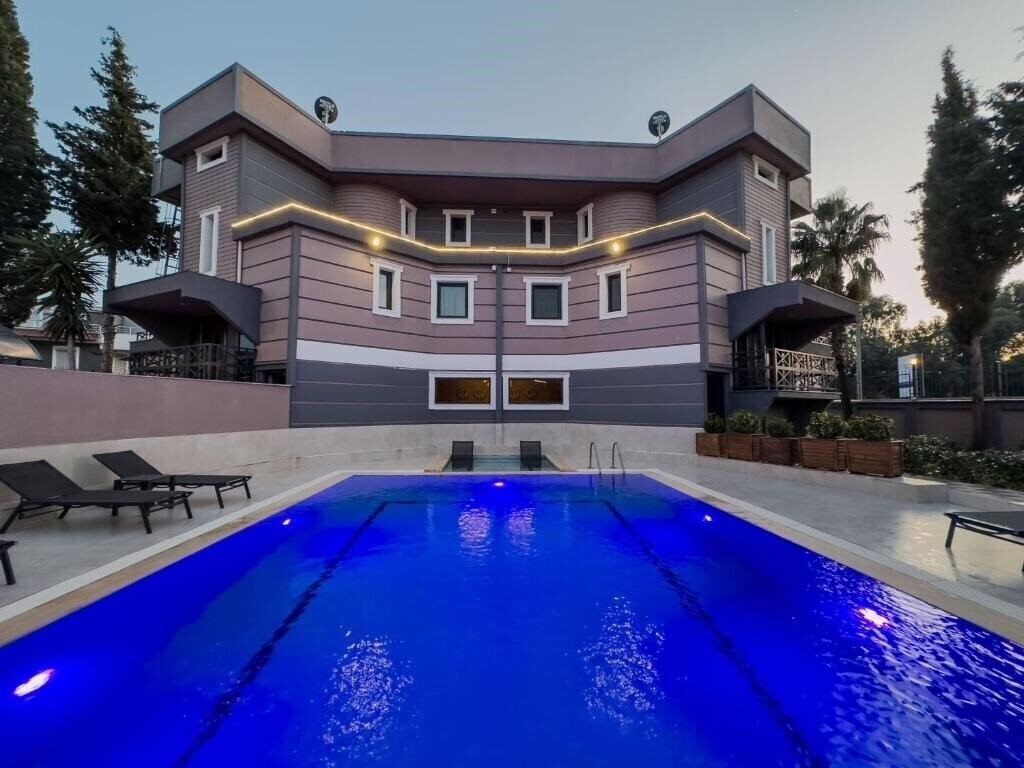 Отель Belek 07 Luxury Suites Only For Family 4*