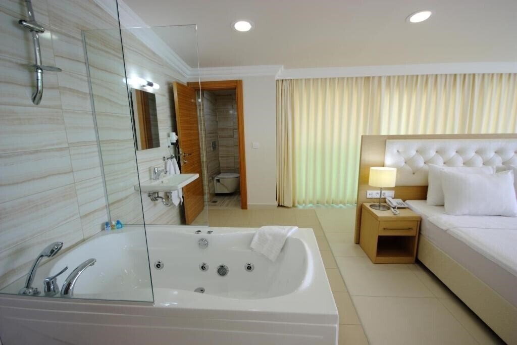 Fotografie Dragut Point North Hotel 3*