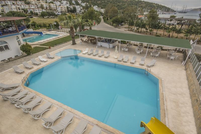 Отель Bitez Adam Otel (ex. Chronos Beach Bitez) 3*
