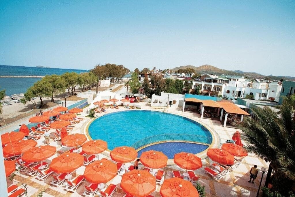 Imaginea Yelken Mandalinci SPA & Wellness Hotel (ex. Club Mandalinci Beach) 4*