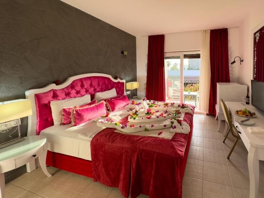 Fotografii Tiana Beach Hotel (ex. Serene Beach Resort, Rana Beach) 3*