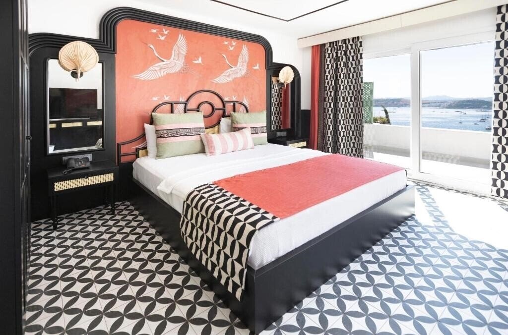 Фото Hotel Manastir & Suites 4*