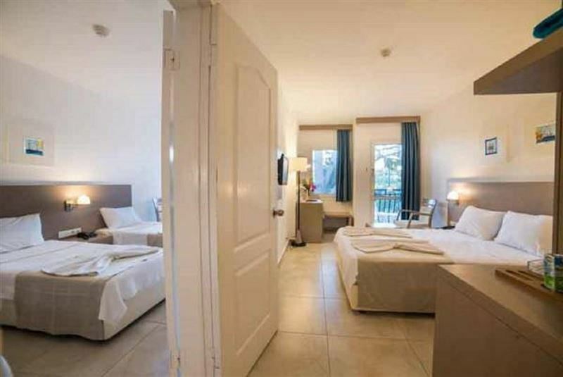 Hotel Seaside Beach Club 3*