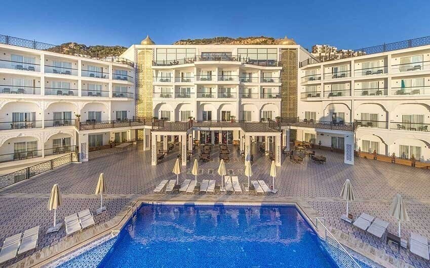 Отель Blu Ciragan Bodrum Halal Resort & Spa 5*
