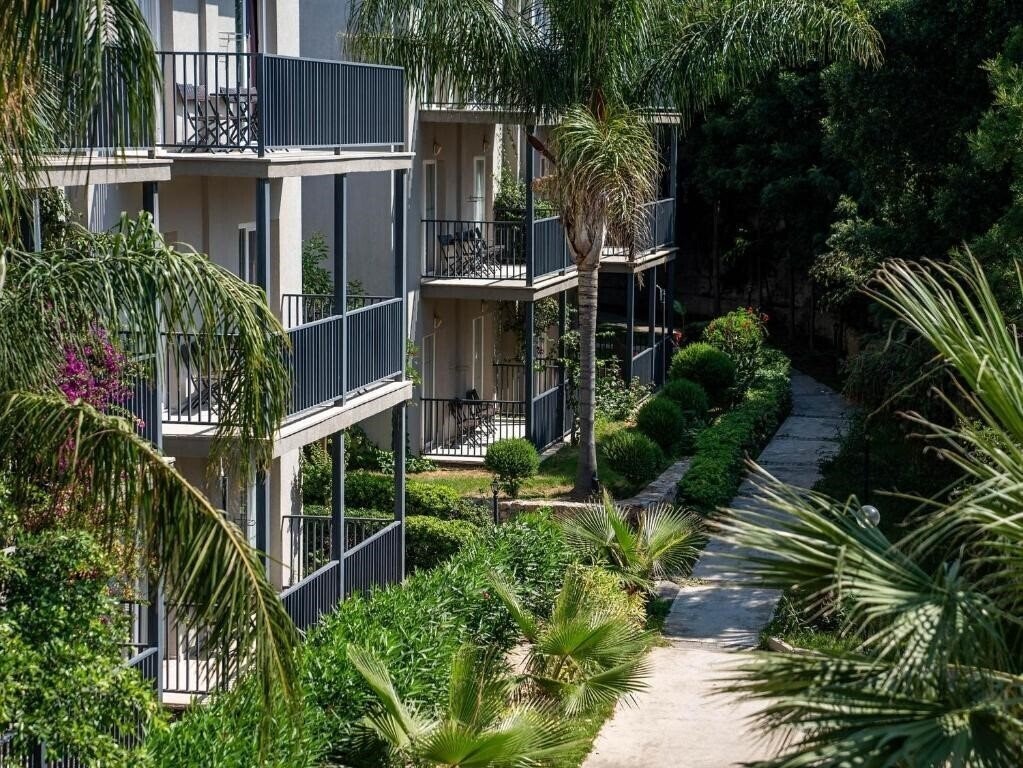 Картинка Bodrum Beach Resort 4*
