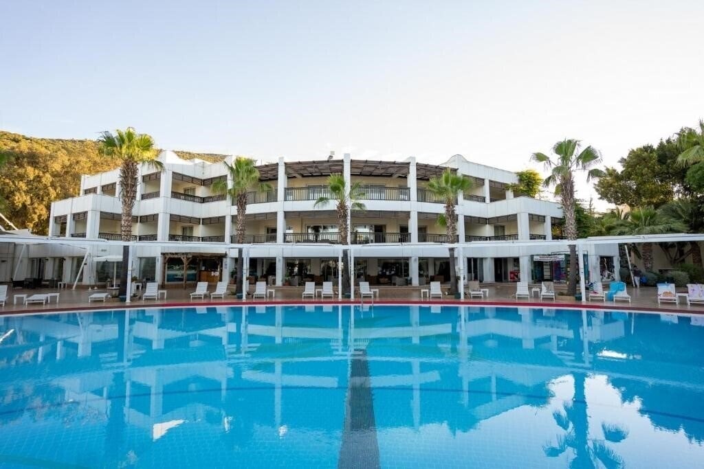 Hotel Latanya Park Resort 4*