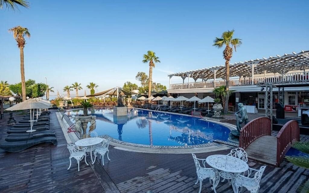 Fotografie Bodrum Golden Beach Hotel (ex. Golden Beach Bodrum by Jura, Golden Beach Resort & SPA, Golden Beach ) 4*