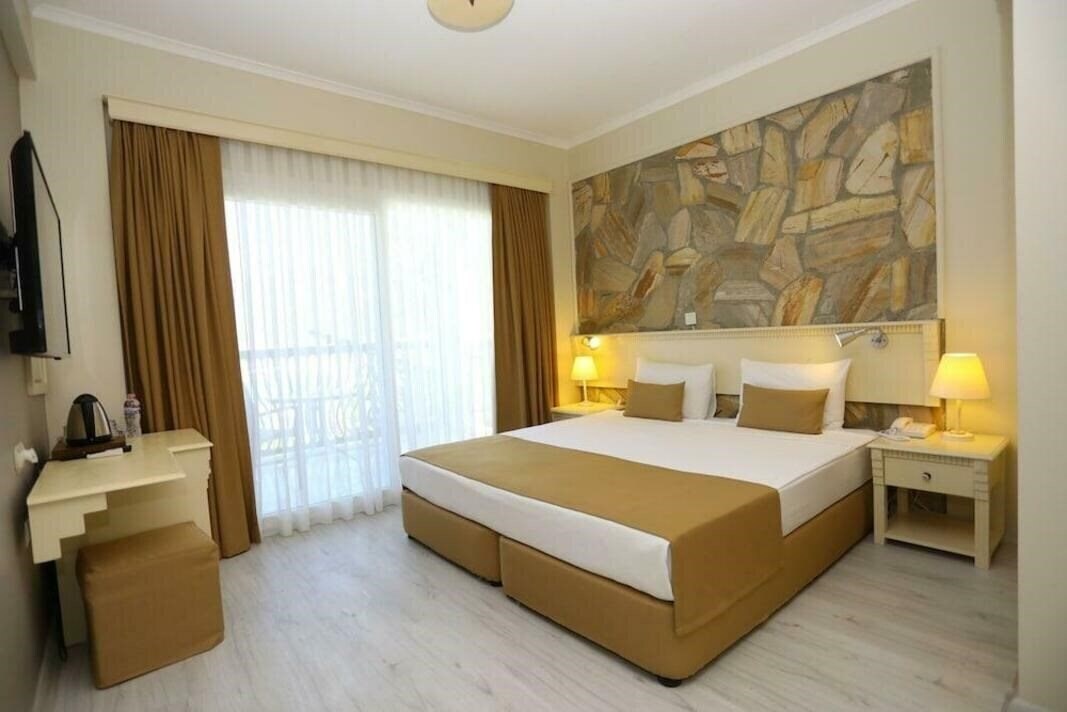 Imaginea Mi Casa Beach Hotel  Boutique 4*