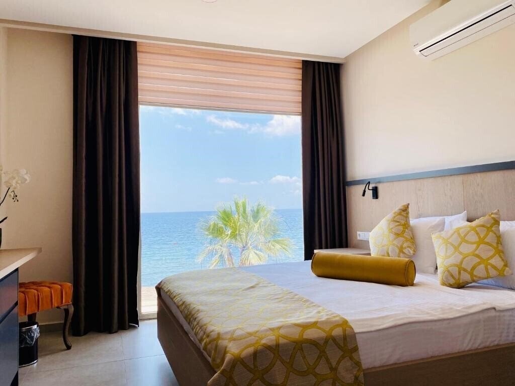 Отель Zest Exclusive Hotel 2*