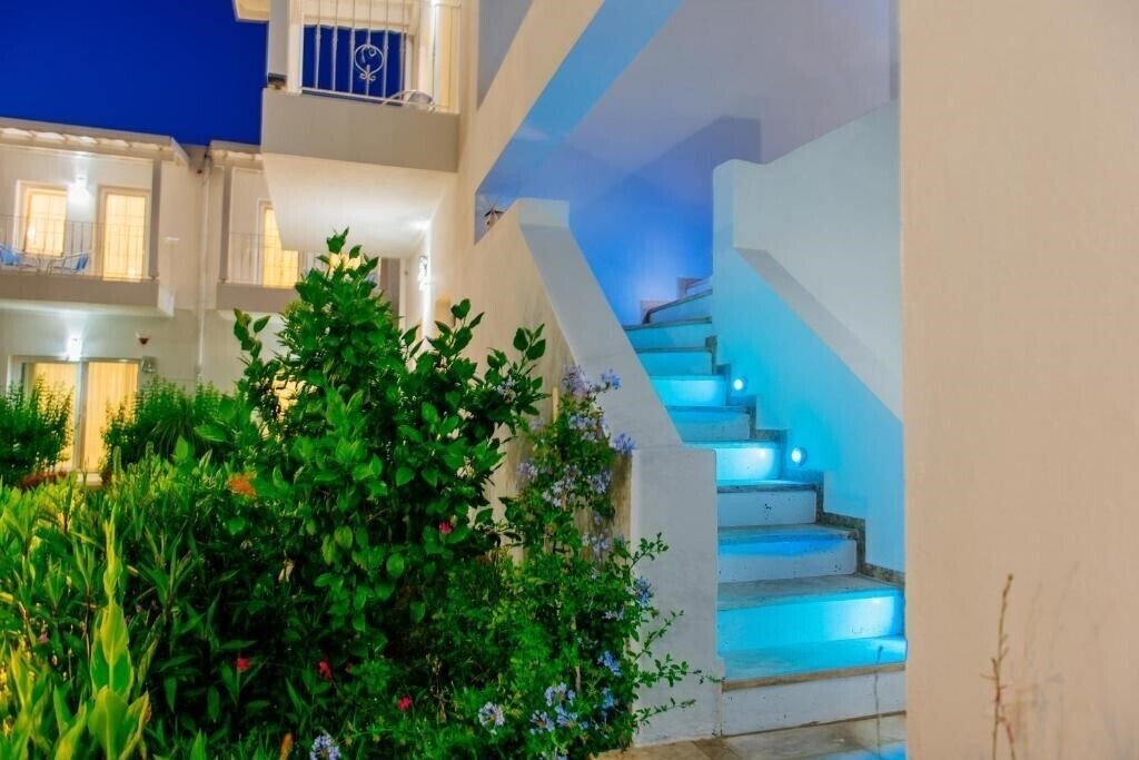 Imaginea Via Farilya Hotel 3*