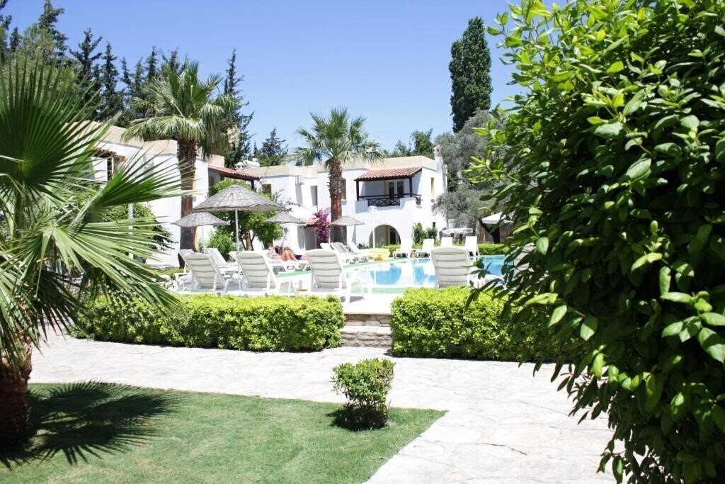 Fotografii Toloman Hotel & Apartments 3*
