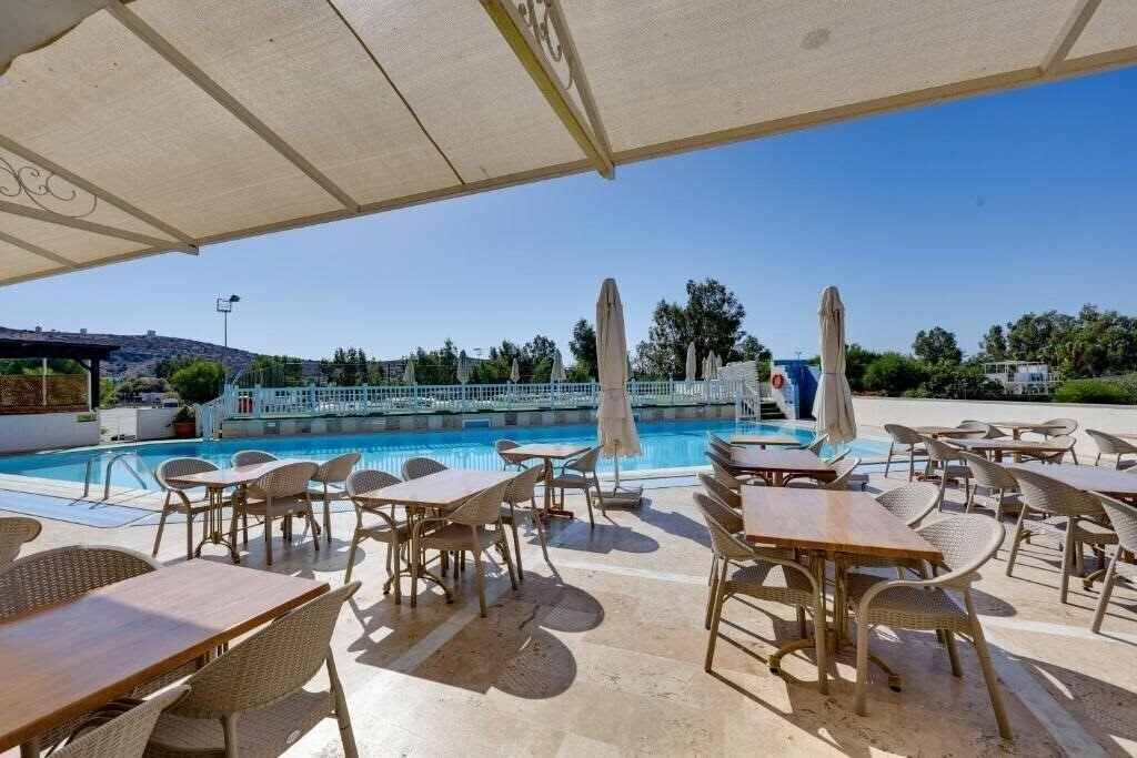 Картинка Smart Stay Beach Bodrum 4*