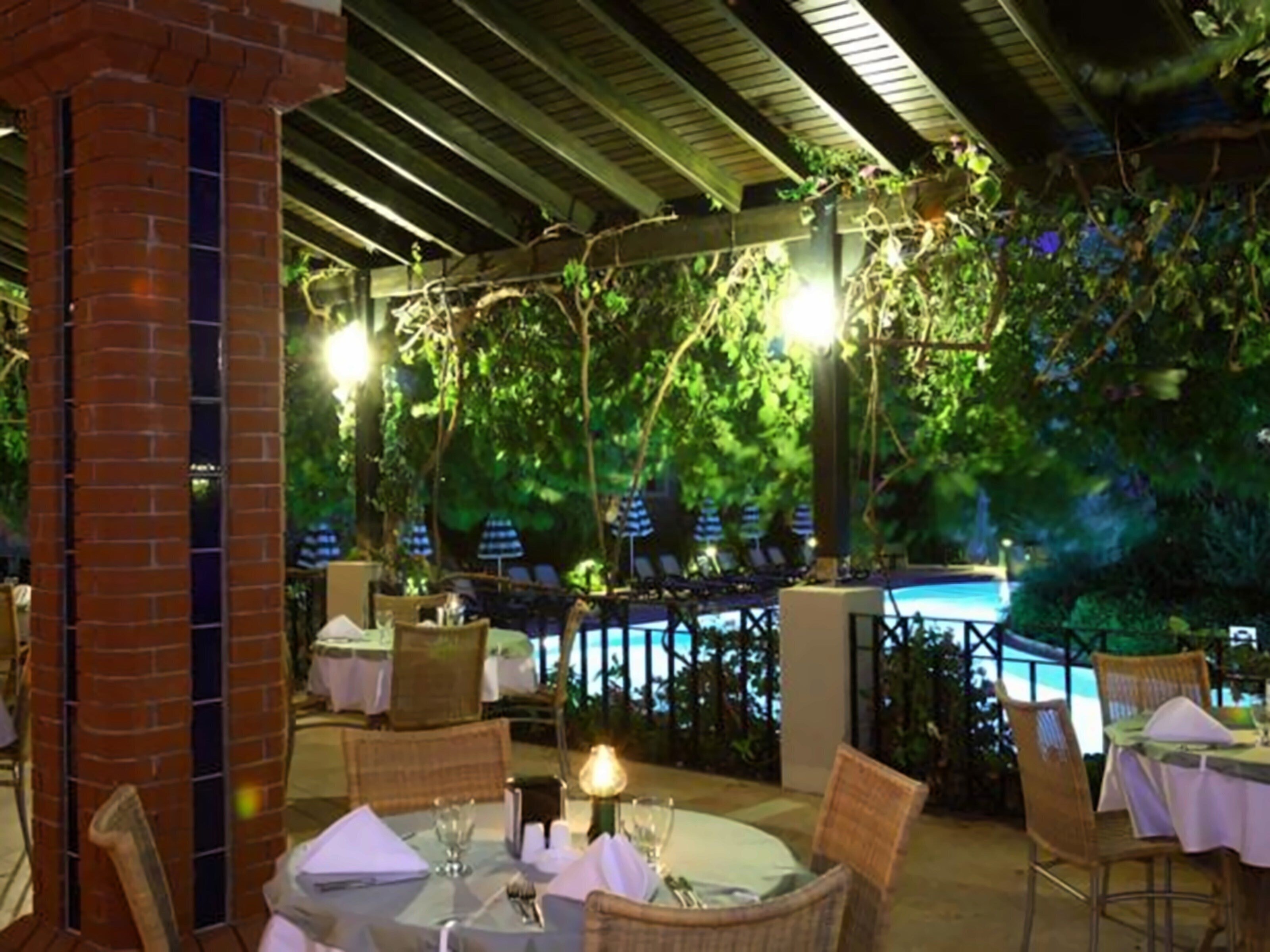 Imaginea Zeytinada Hotel 4*