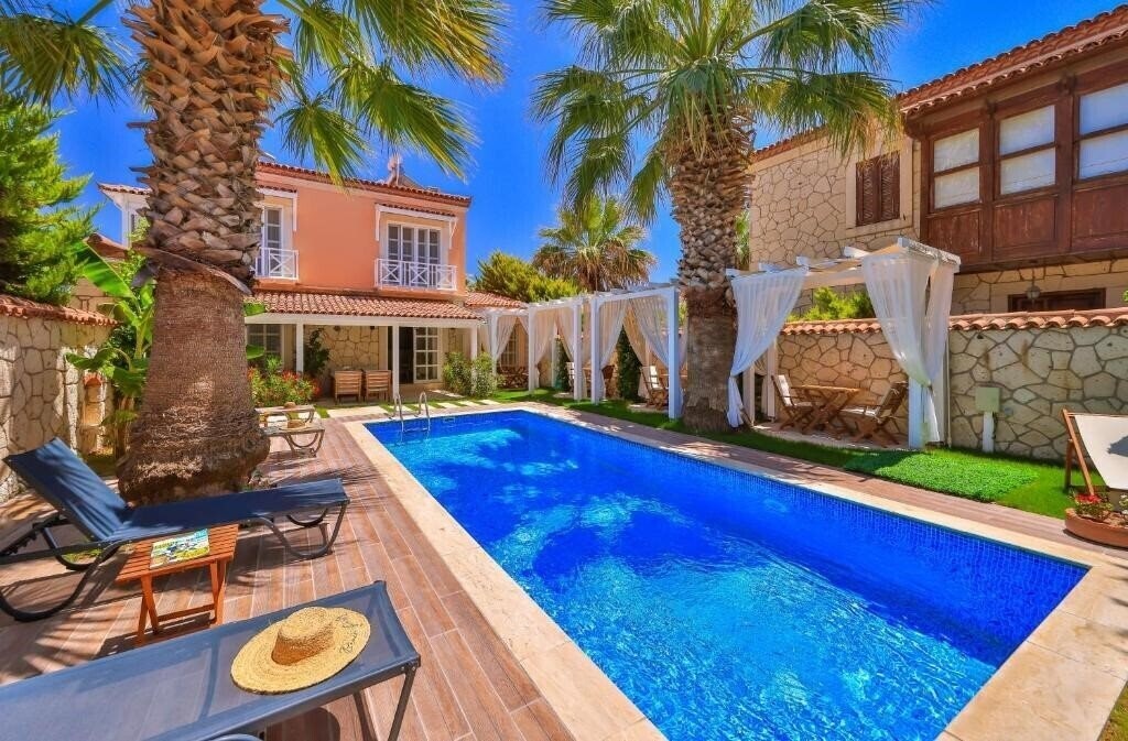 Imaginea Alacati Balbadem Hotel 3*