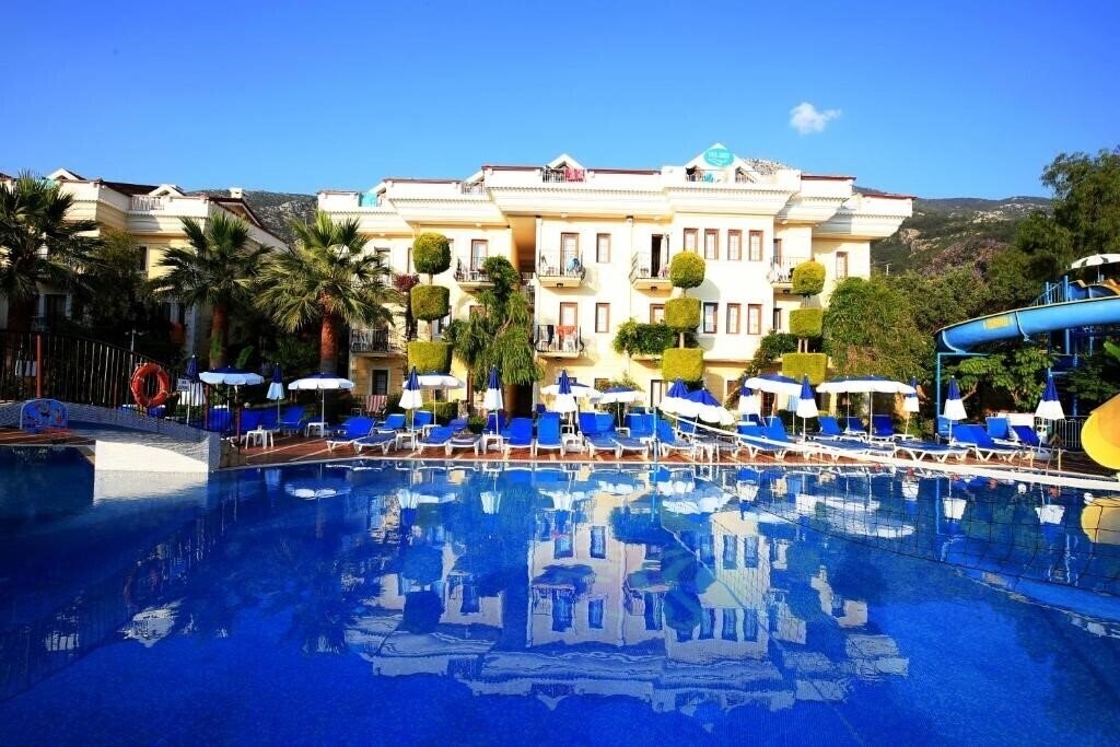 Hotel Yel Holiday Resort 3*