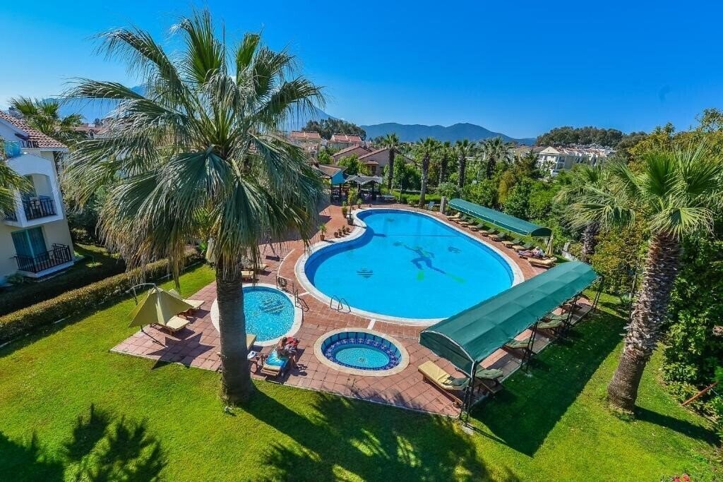 Hotel Rebin Beach 3*