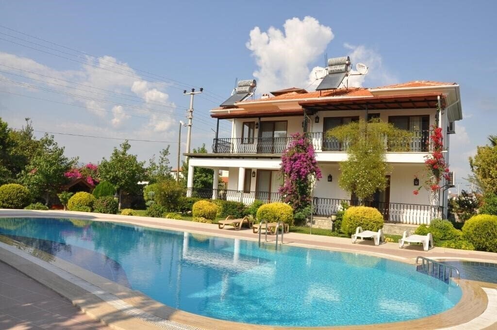 Отель Iztuzu Apart & Villas (ex. Iztuzu Exclusive, Iztuzu Villa & Aparts) 3*